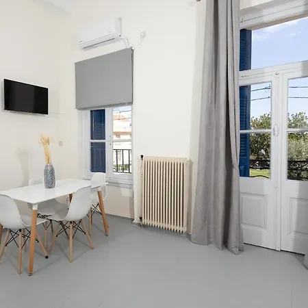 Enalios #2- Spacious Flat In The Heart Of Town
