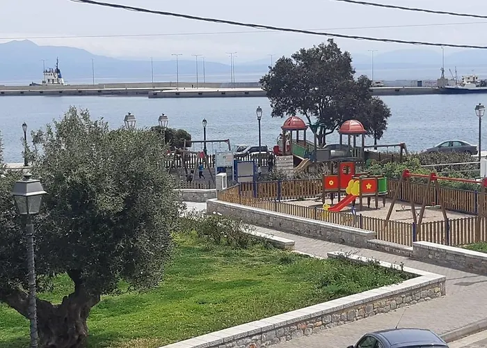 Enalios #2- Spacious Flat In The Heart Of Town *