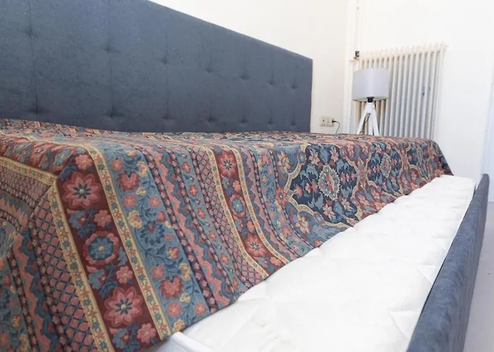 Enalios #2- Spacious Flat In The Heart Of Town ギシオ