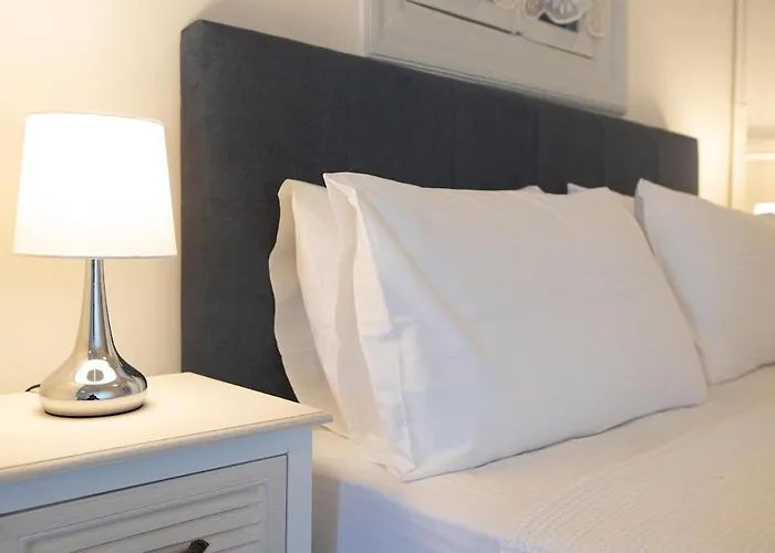 Enalios #2- Spacious Flat In The Heart Of Town